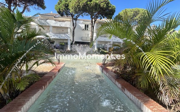 Wiederverkauf - Wohnung - Estepona  - El Presidente