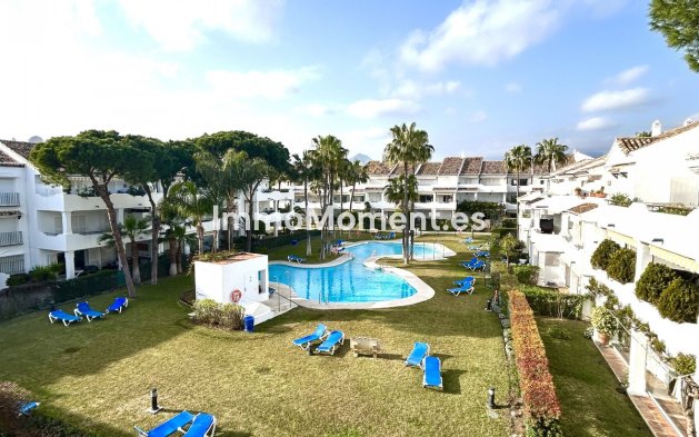Wiederverkauf - Wohnung - Estepona  - El Presidente