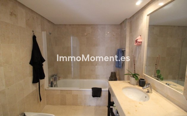 Wiederverkauf - Wohnung - Estepona  - El Presidente