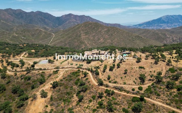 Bestaande woning - Vrijstaande villa - Marbella - La Mairena