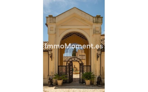 Bestaande woning - Vrijstaande villa - Marbella - La Mairena