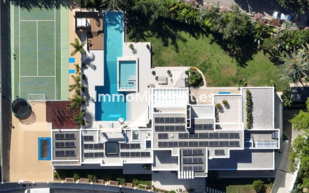 Reventa - Villa independiente - Estepona  - New Golden Mile