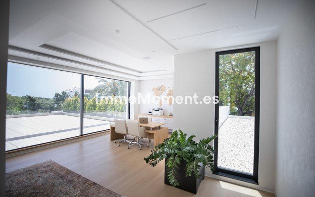 Reventa - Villa independiente - Estepona  - New Golden Mile