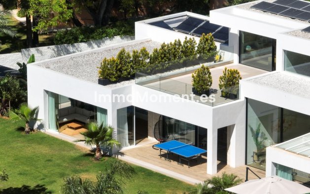 Reventa - Villa independiente - Estepona  - New Golden Mile