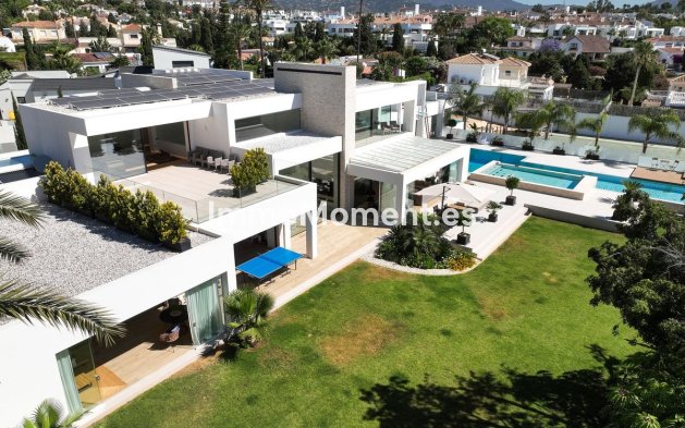 Reventa - Villa independiente - Estepona  - New Golden Mile