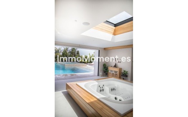 Reventa - Villa independiente - Estepona  - New Golden Mile