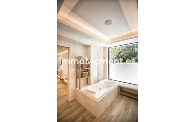 Reventa - Villa independiente - Estepona  - New Golden Mile