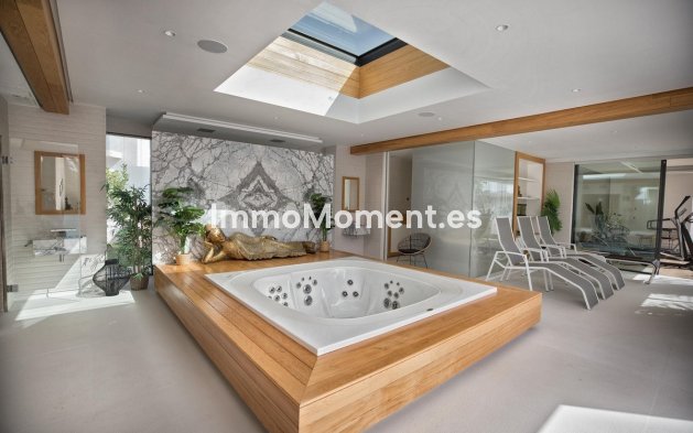 Reventa - Villa independiente - Estepona  - New Golden Mile