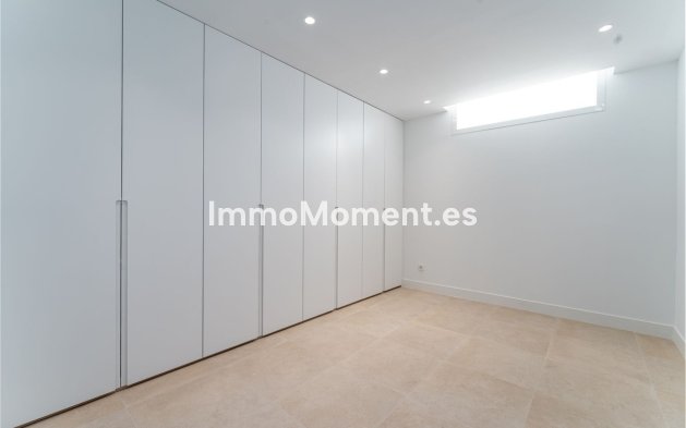 Resale - Detached villa - Estepona - Atalaya