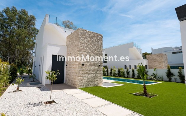 Resale - Detached villa - Estepona - Atalaya