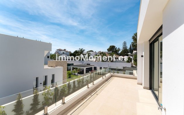 Resale - Detached villa - Estepona - Atalaya