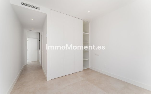 Resale - Detached villa - Estepona - Atalaya