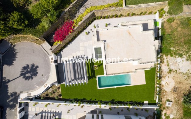 Resale - Detached villa - Estepona - Atalaya