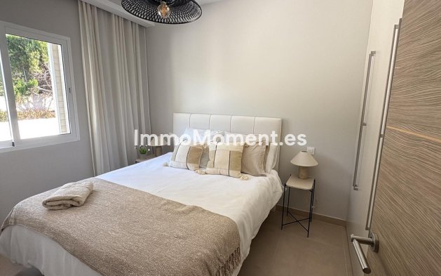 Revente - Appartement - Marbella - Nueva Andalucía