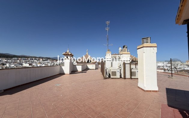 Resale - Apartment - Estepona - Estepona Centro
