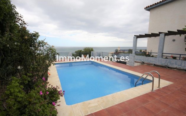 Reventa - Villa independiente - Estepona  - Estepona Centro