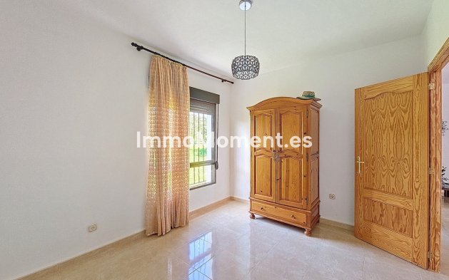 Bestaande woning - Landhuis - Estepona  - El Padron
