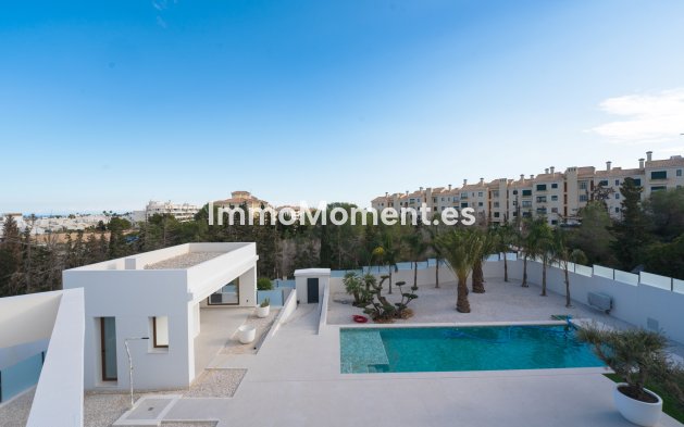 Obra nueva - Villa independiente - Benejúzar