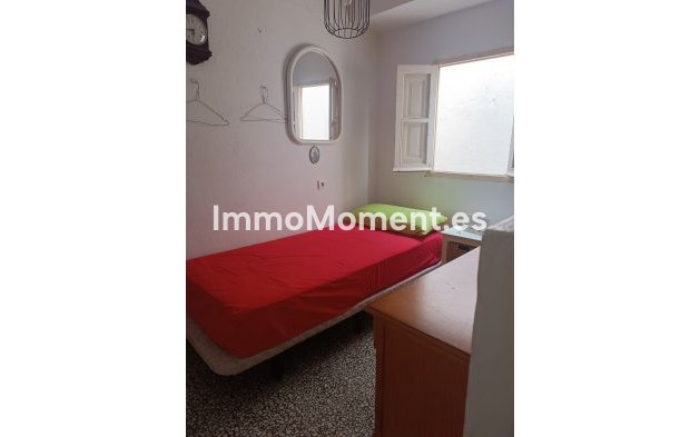 Resale - Townhouse - Estepona - Cancelada