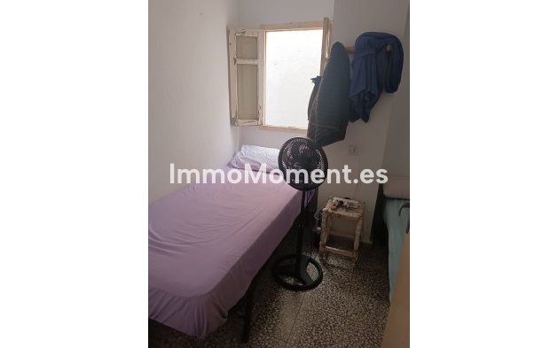Resale - Townhouse - Estepona - Cancelada
