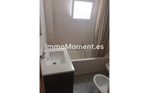 Resale - Townhouse - Estepona - Cancelada