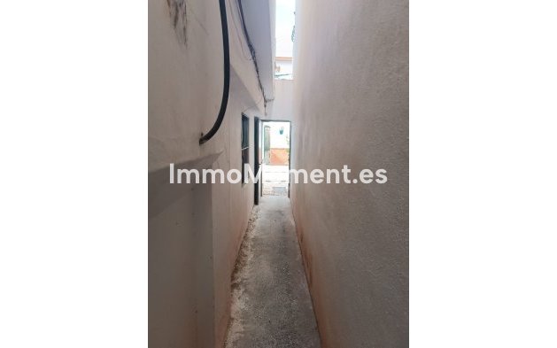 Resale - Townhouse - Estepona - Cancelada