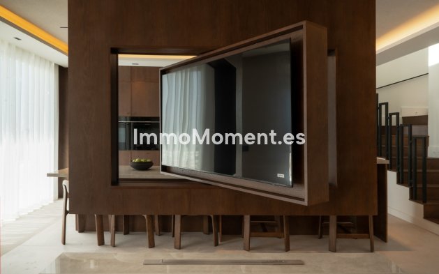Resale - Apartment - Benahavís - Benahavís Centro