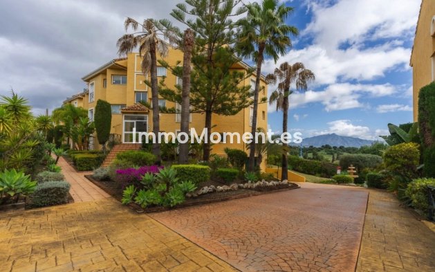 Resale - Apartment - Estepona - Bel Air