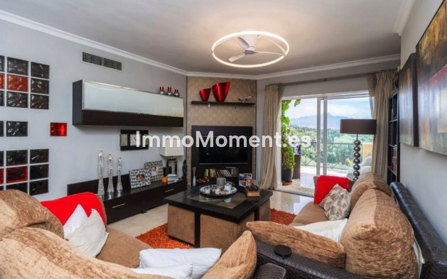 Resale - Apartment - Estepona - Bel Air