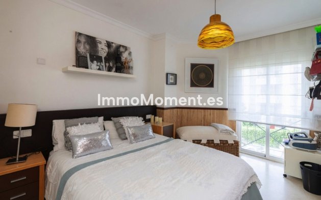 Resale - Apartment - Estepona - Bel Air