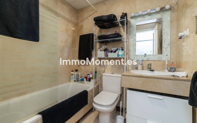 Resale - Apartment - Estepona - Bel Air