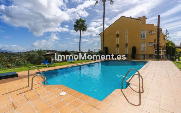 Resale - Apartment - Estepona - Bel Air