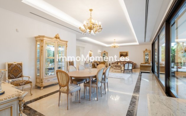 Wiederverkauf - Freistehende Villa - Marbella - Guadalmina Baja