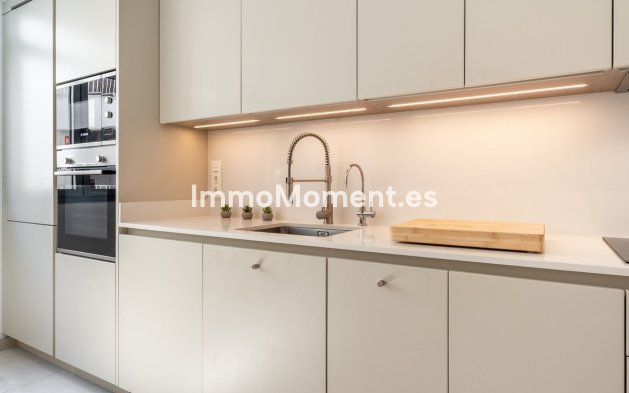 Wiederverkauf - Wohnung - Marbella - Elviria