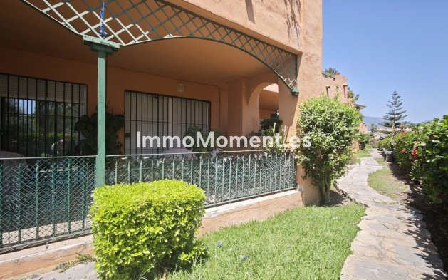 Resale - Apartment - Marbella - Guadalmina Alta