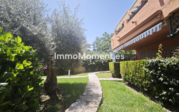 Resale - Apartment - Marbella - Guadalmina Alta