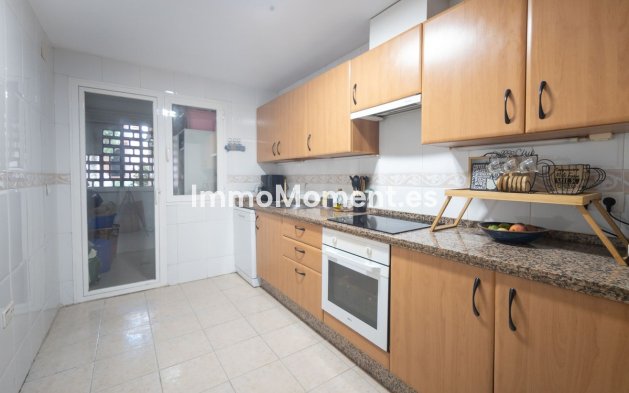 Resale - Apartment - Marbella - Guadalmina Alta
