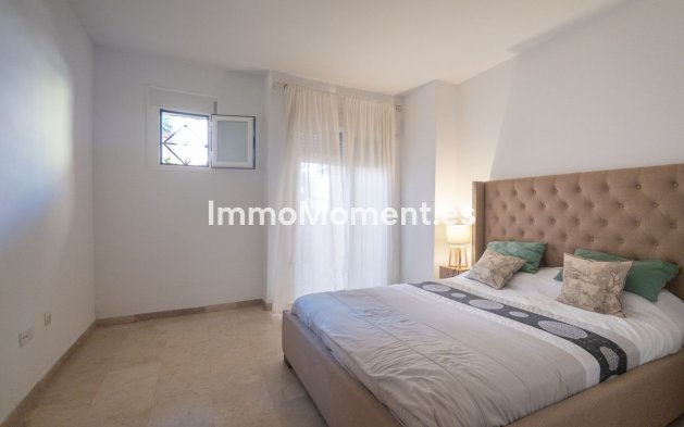 Resale - Apartment - Marbella - Guadalmina Alta