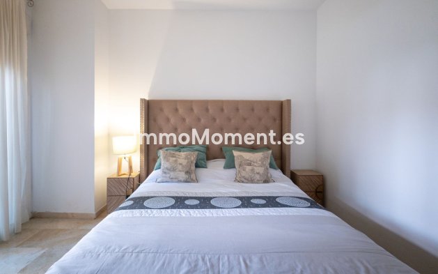 Resale - Apartment - Marbella - Guadalmina Alta