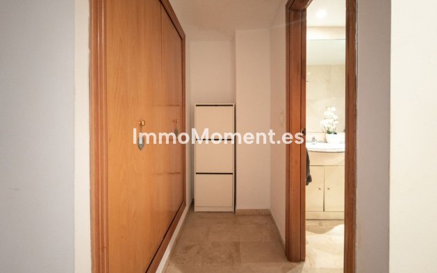 Resale - Apartment - Marbella - Guadalmina Alta