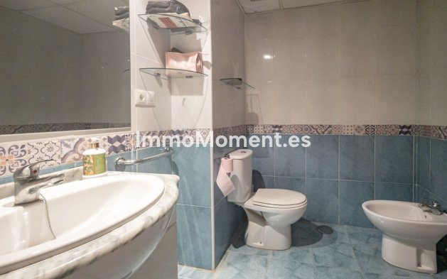 Resale - Apartment - Marbella - Guadalmina Alta