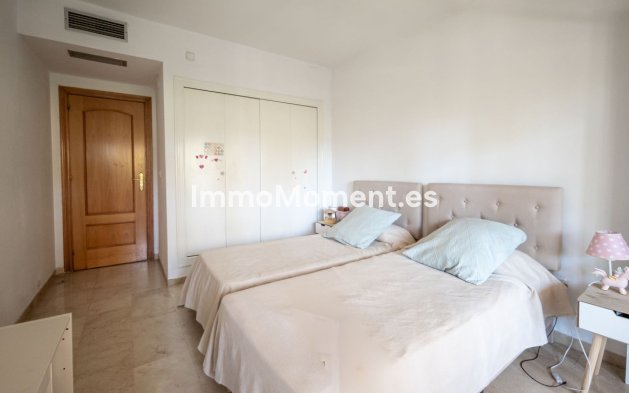 Resale - Apartment - Marbella - Guadalmina Alta