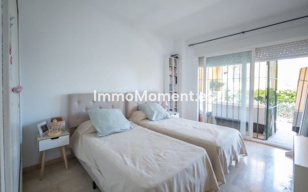 Resale - Apartment - Marbella - Guadalmina Alta
