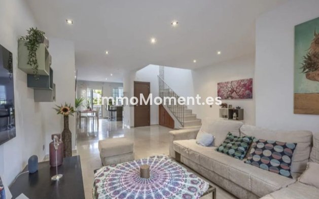 Bestaande woning - Rijtjeshuis - Estepona  - Estepona Centro