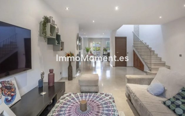 Bestaande woning - Rijtjeshuis - Estepona  - Estepona Centro