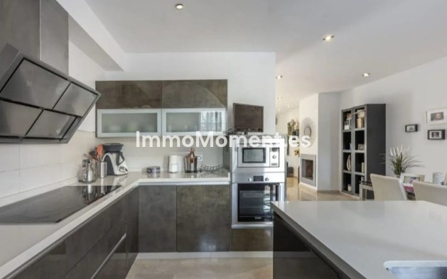 Bestaande woning - Rijtjeshuis - Estepona  - Estepona Centro