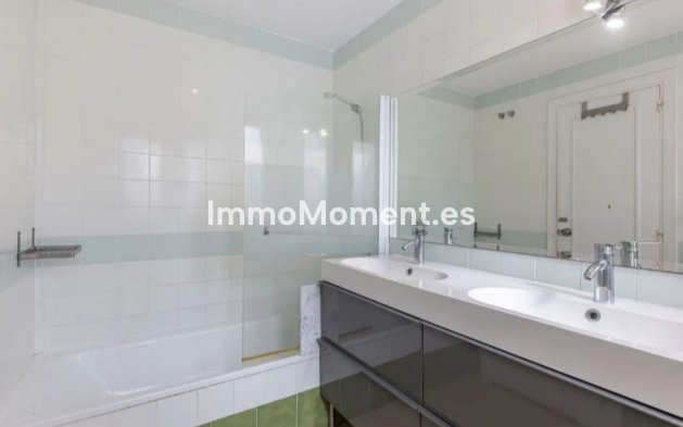 Bestaande woning - Rijtjeshuis - Estepona  - Estepona Centro