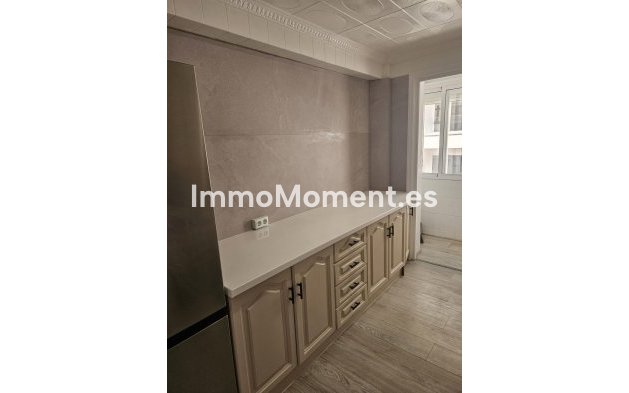 Wiederverkauf - Wohnung - Estepona  - Estepona Centro