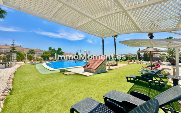 Reventa - Villa independiente - Orihuela - La Florida