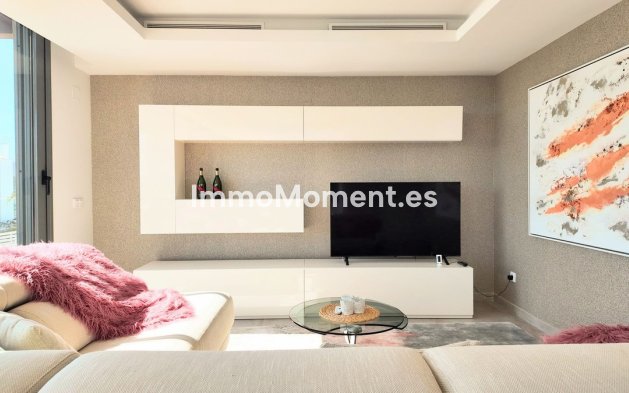 Resale - Apartment - Estepona - Cancelada